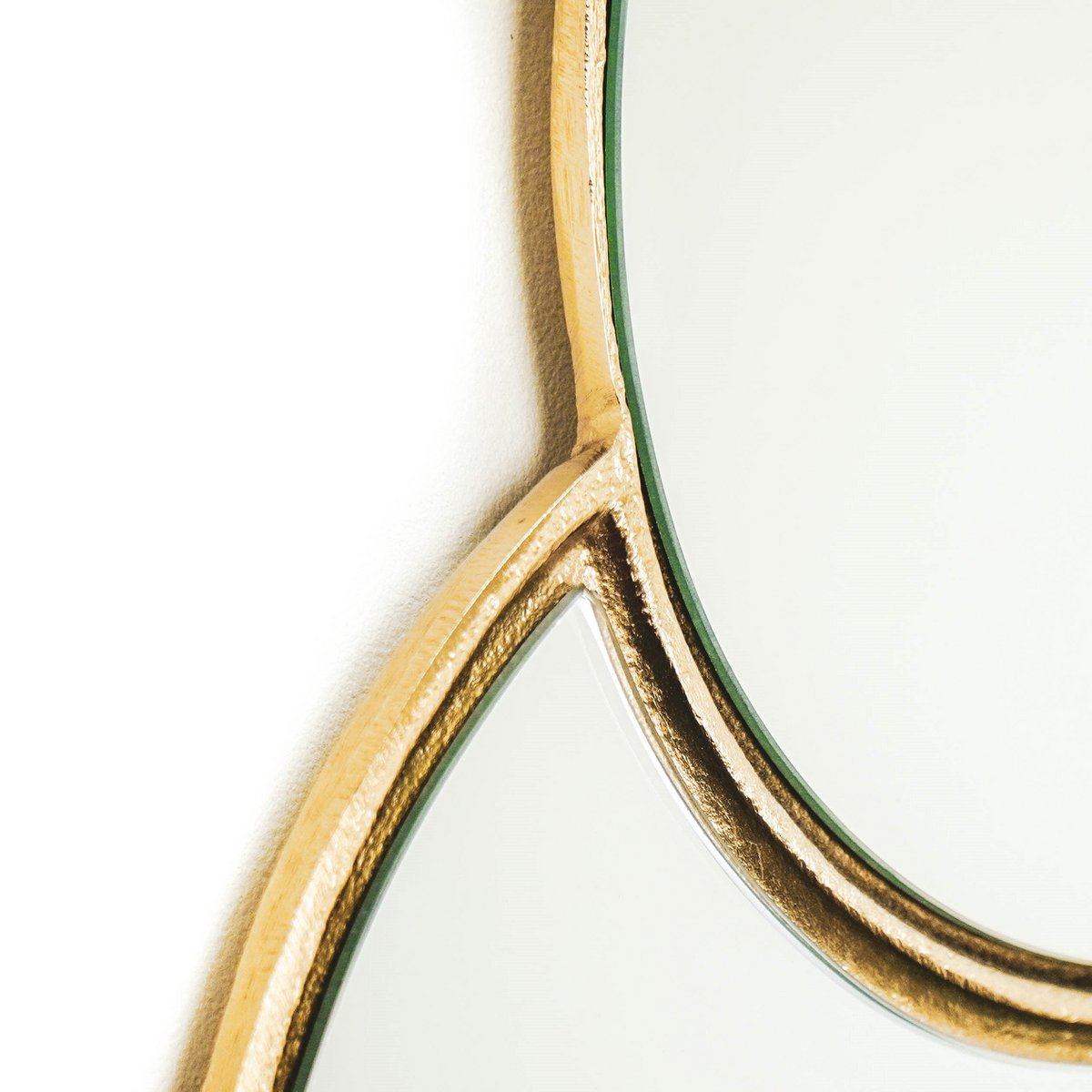 HV 2 Organically shaped mirrors - Gold 1x28x43cm