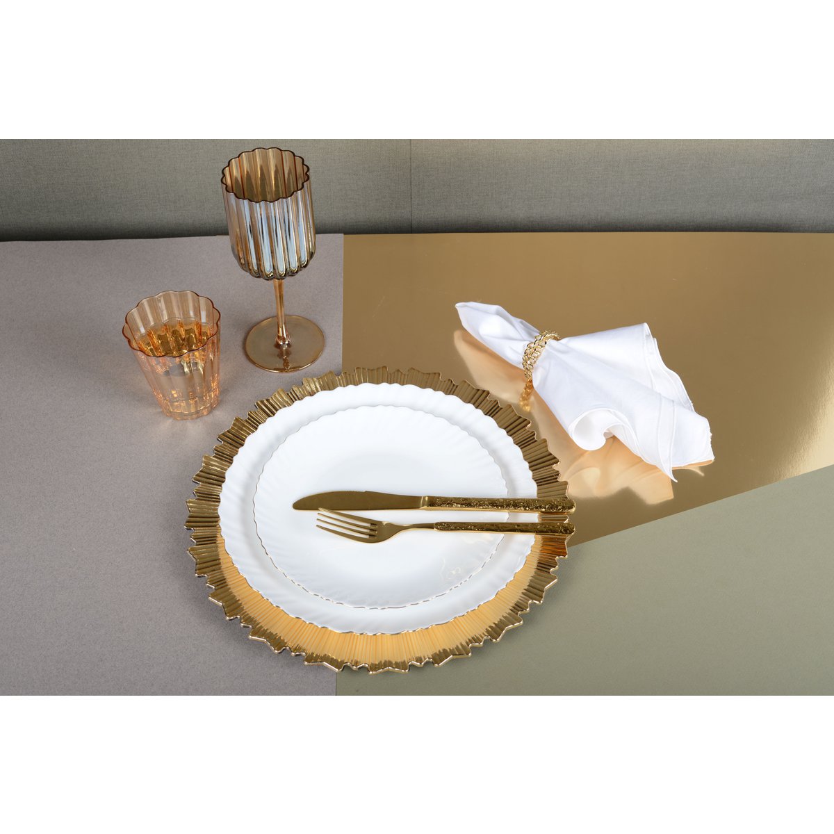 WHITE DESSERT PLATE WITH GOLD EDGE - SET OF 6