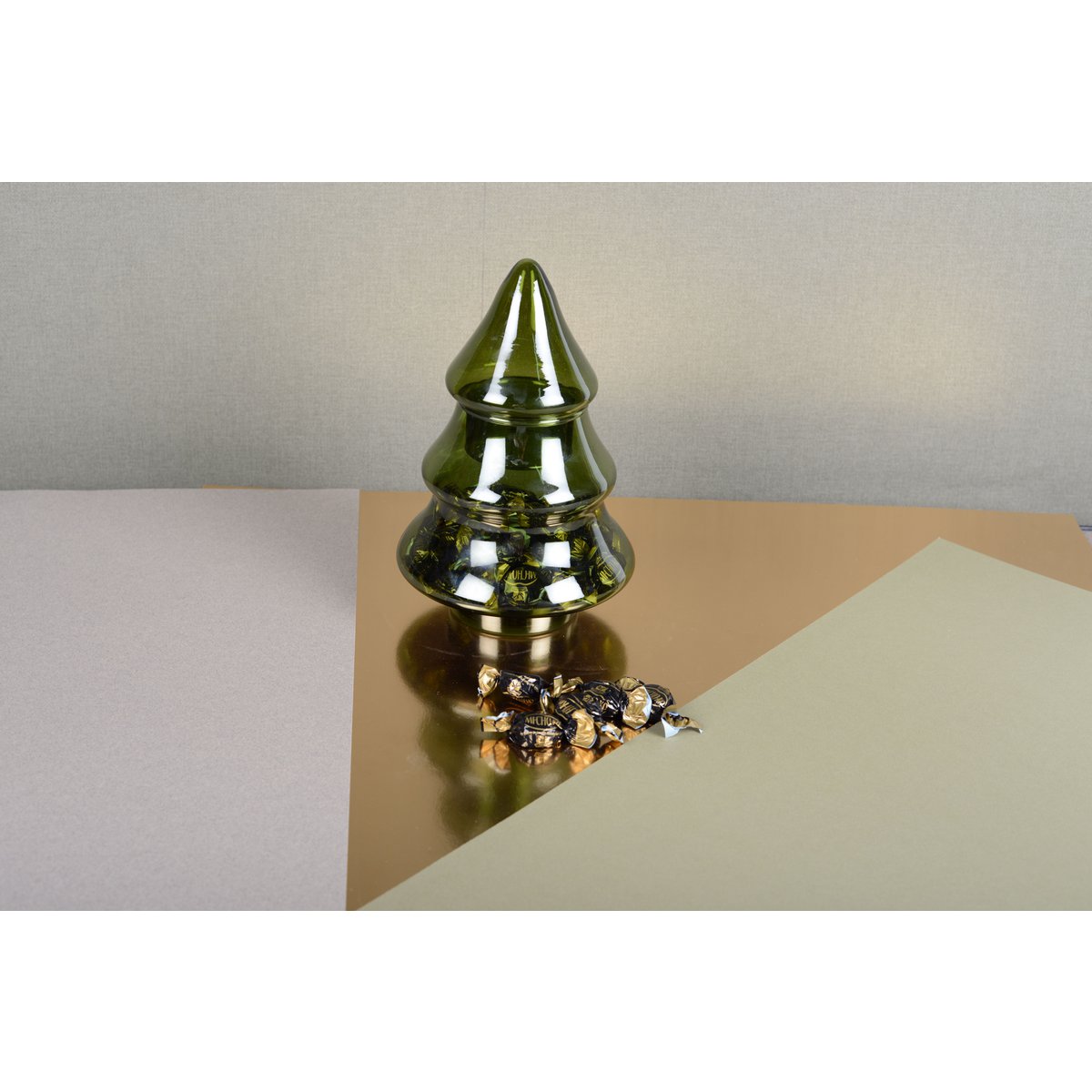 GROENE BOOM GLAZEN SNOEPDOOSJE 18X26CM