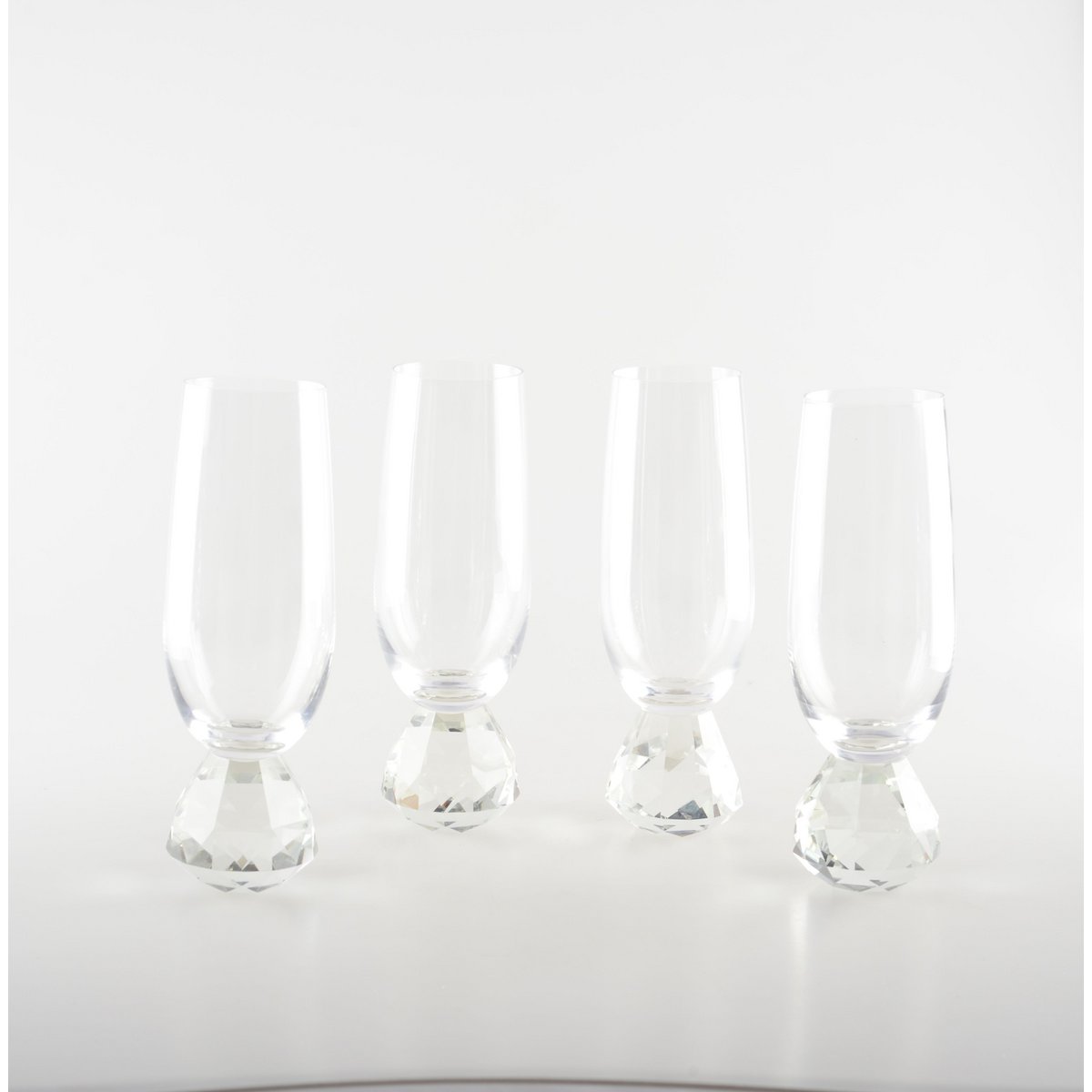 FLUTES WITH DIAMOND BASE - SET OF 4