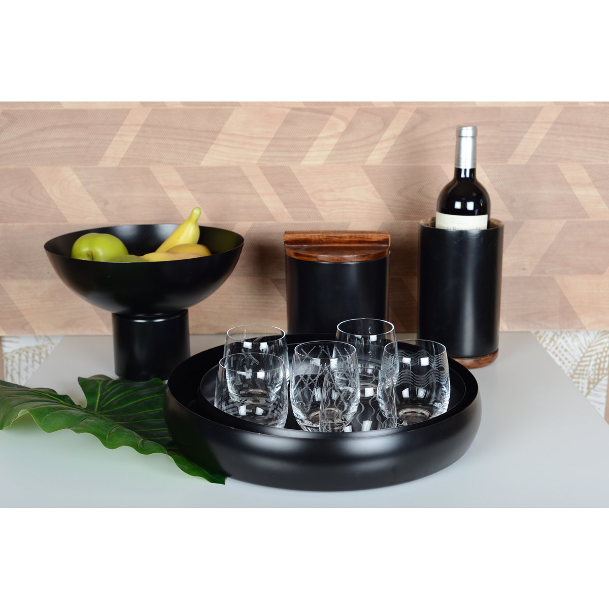 BLACK MATTE ICE TRAY WITH WOODEN LID