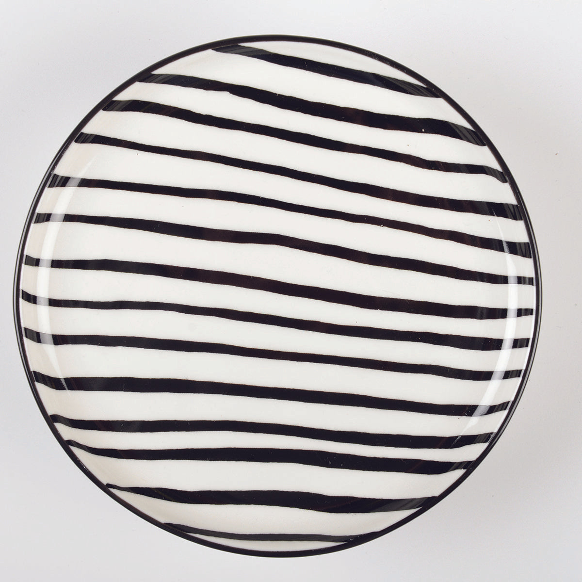 BLACK AND WHITE STRIPES BREAD PLATE 16CM