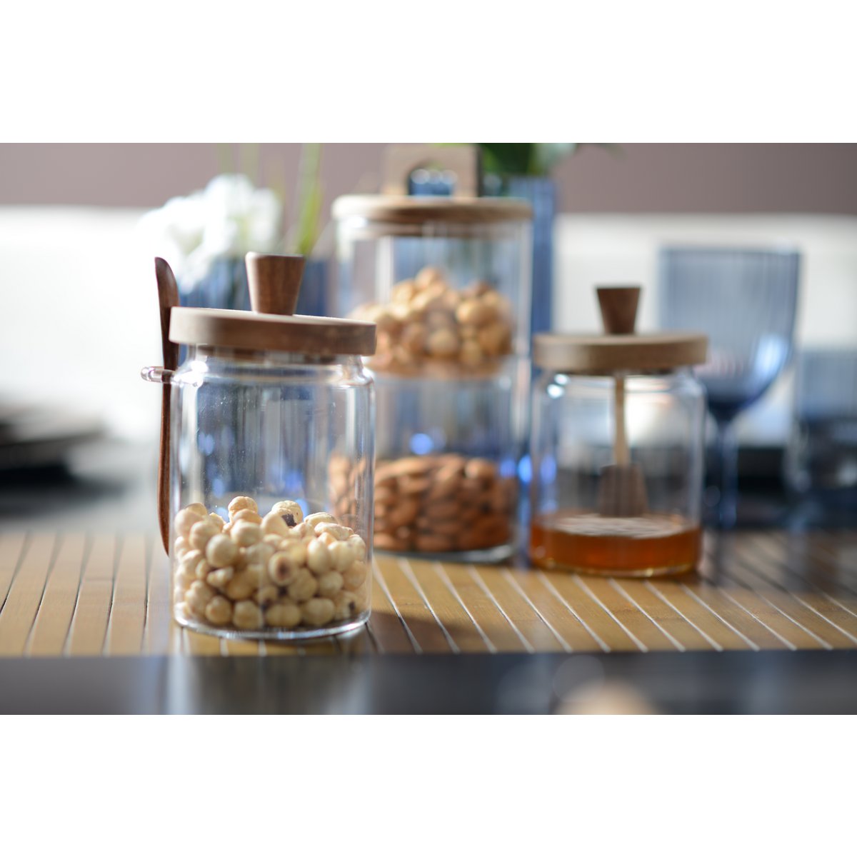 GLASS SUGAR BOWL WITH LID AND WOODEN SPOON