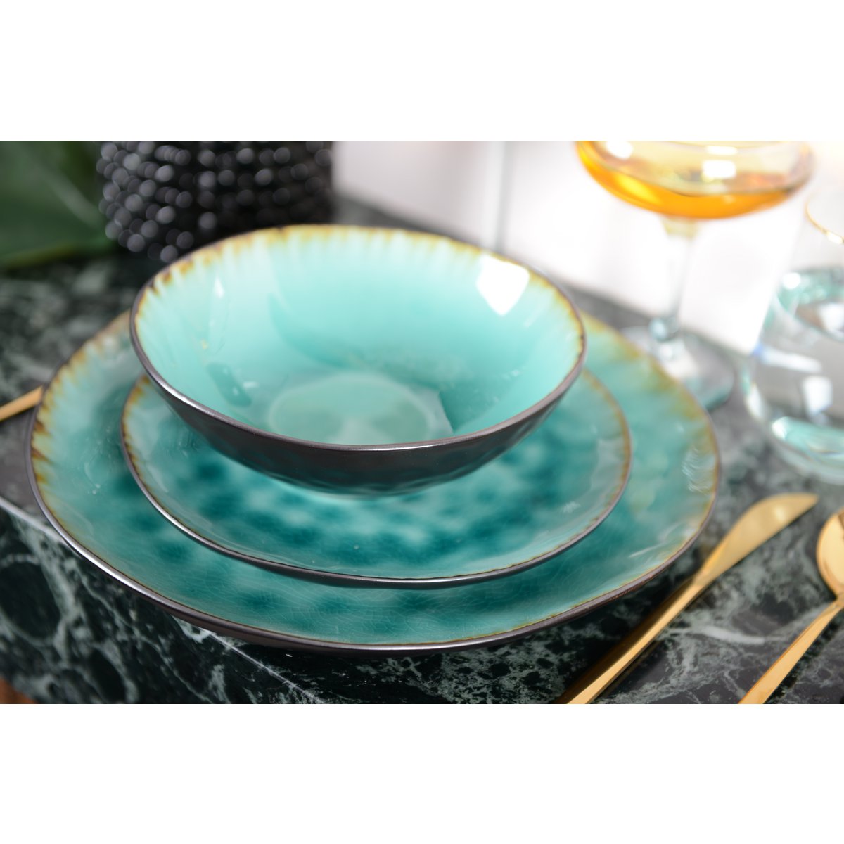 FLAT GREEN PLATE