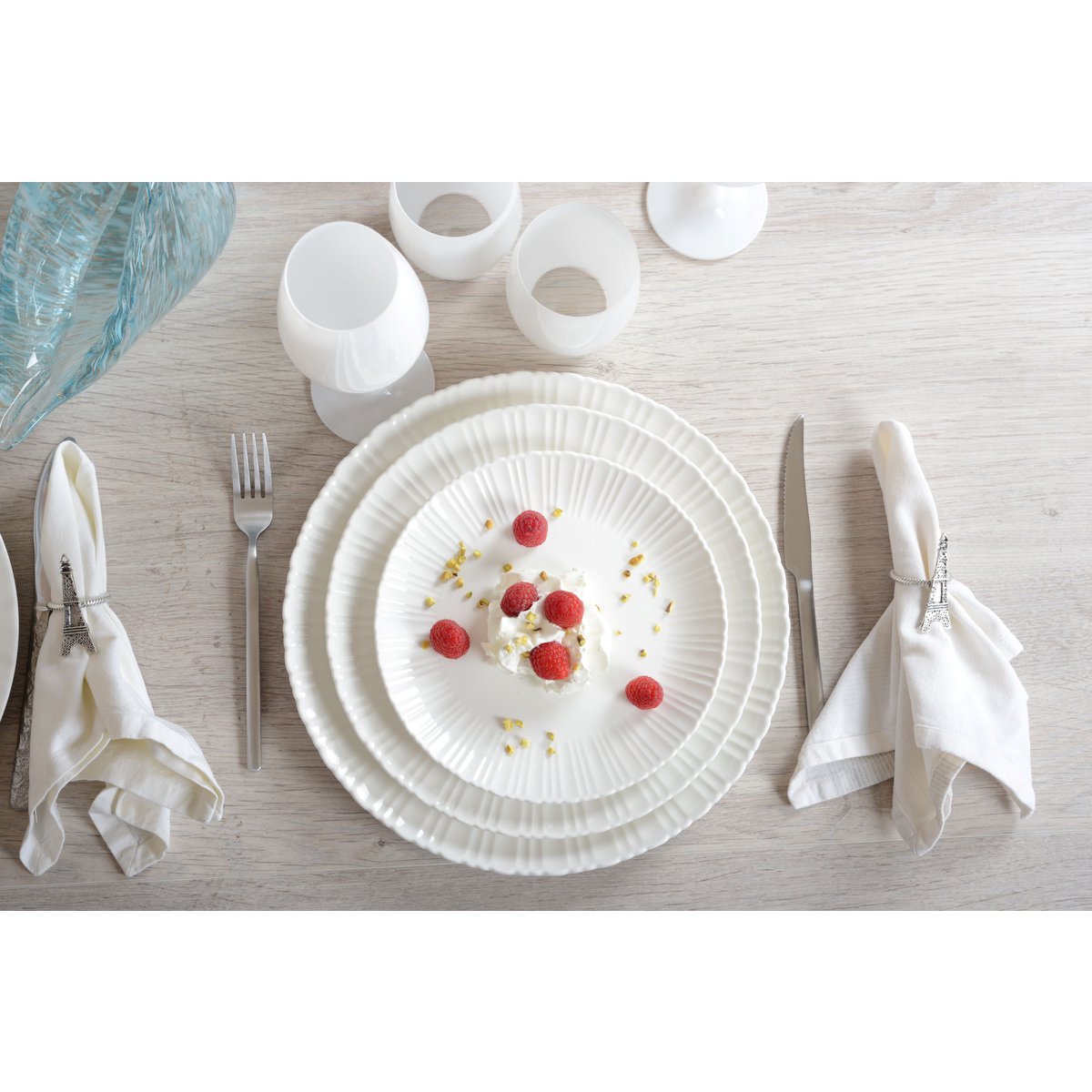 FLORA WHITE DESSERT PLATE 21.3X21.3X2CM