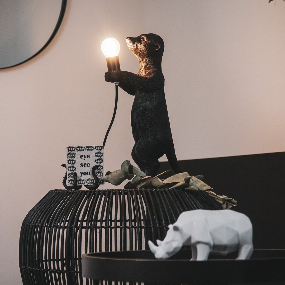 HV Meerkat Lamp - Black - 15x10x38cm