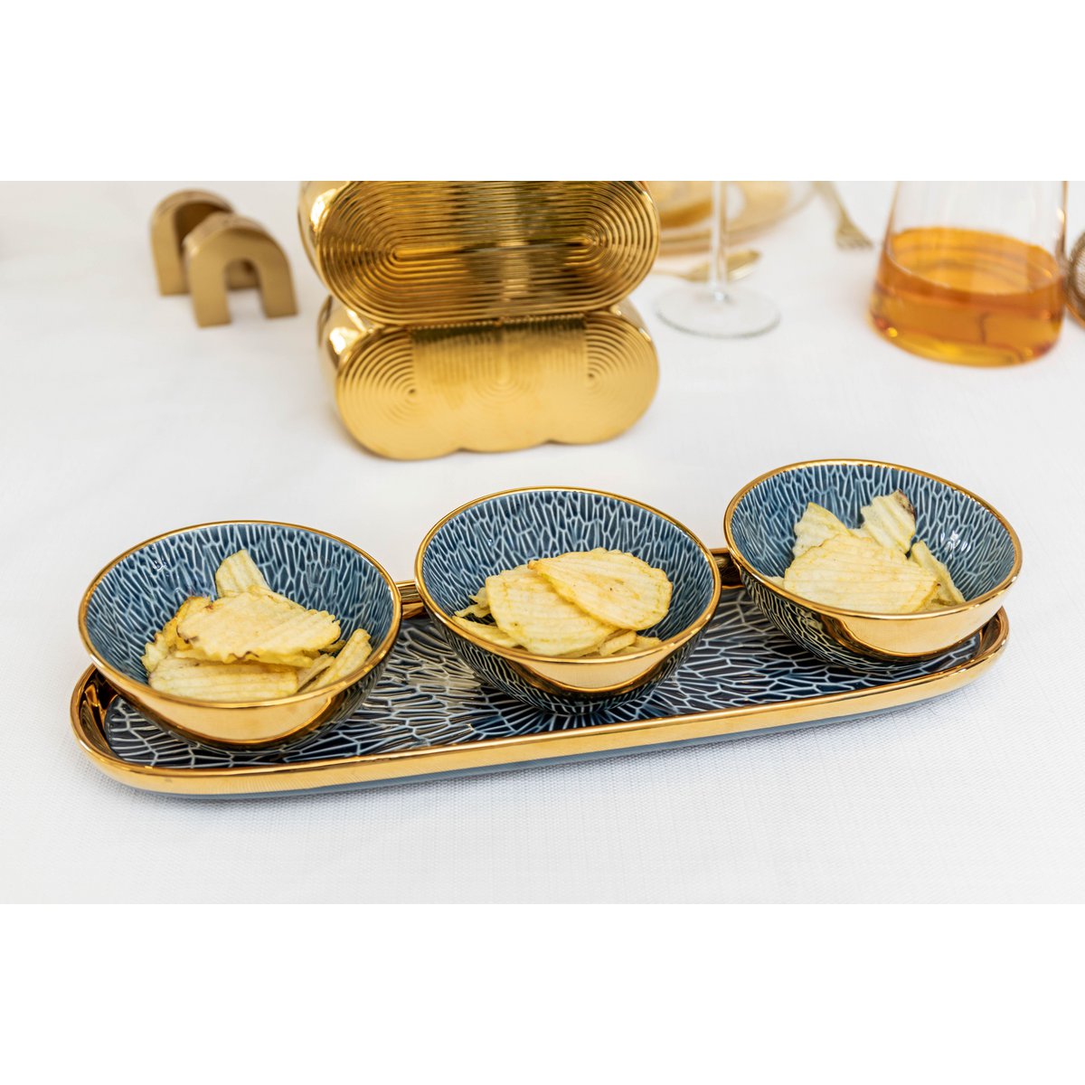 APERITIEFSET 3 KOPJES OP BLAUW EN GOUDEN DIENBLAD