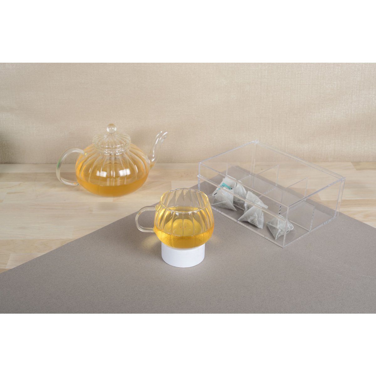 GLASS TEACUPS - SET OF 4