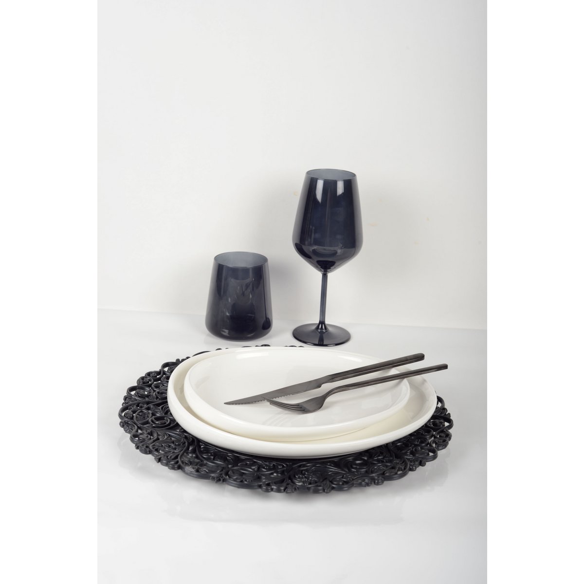 BLACK WINE GLASSES - SET OF 6