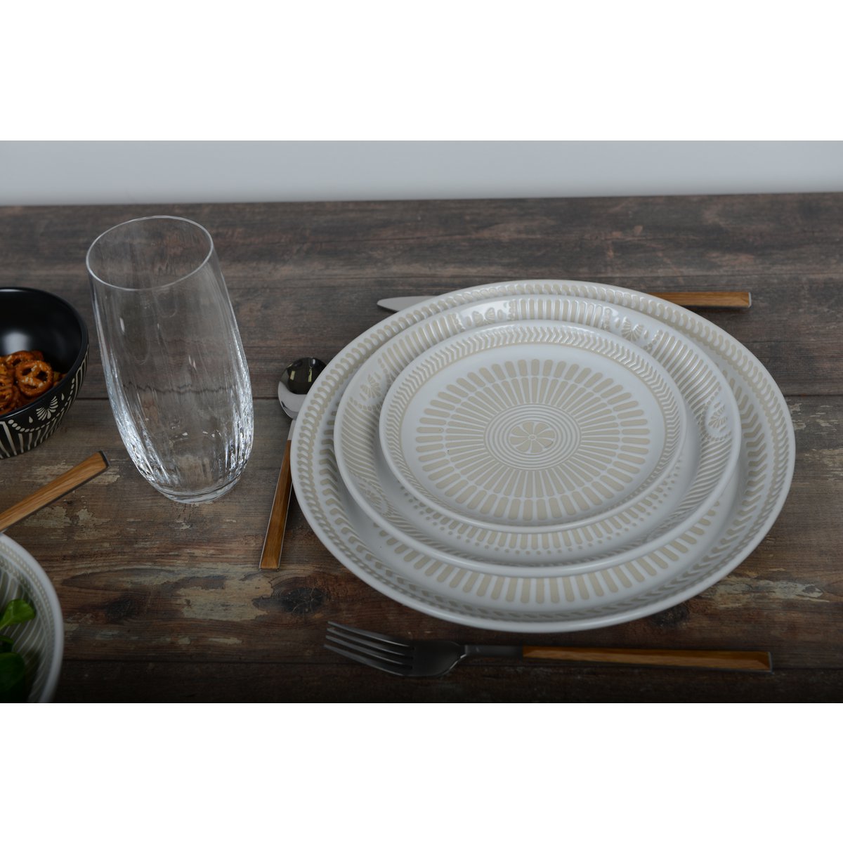 WHITE DESSERT PLATE 21CM