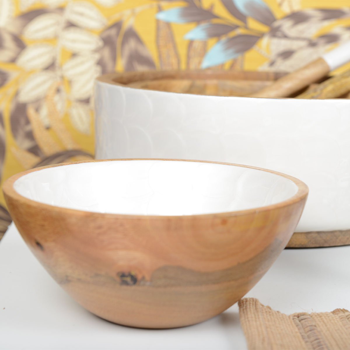 WHITE PEARL MANGO WOOD BOWL 18CM