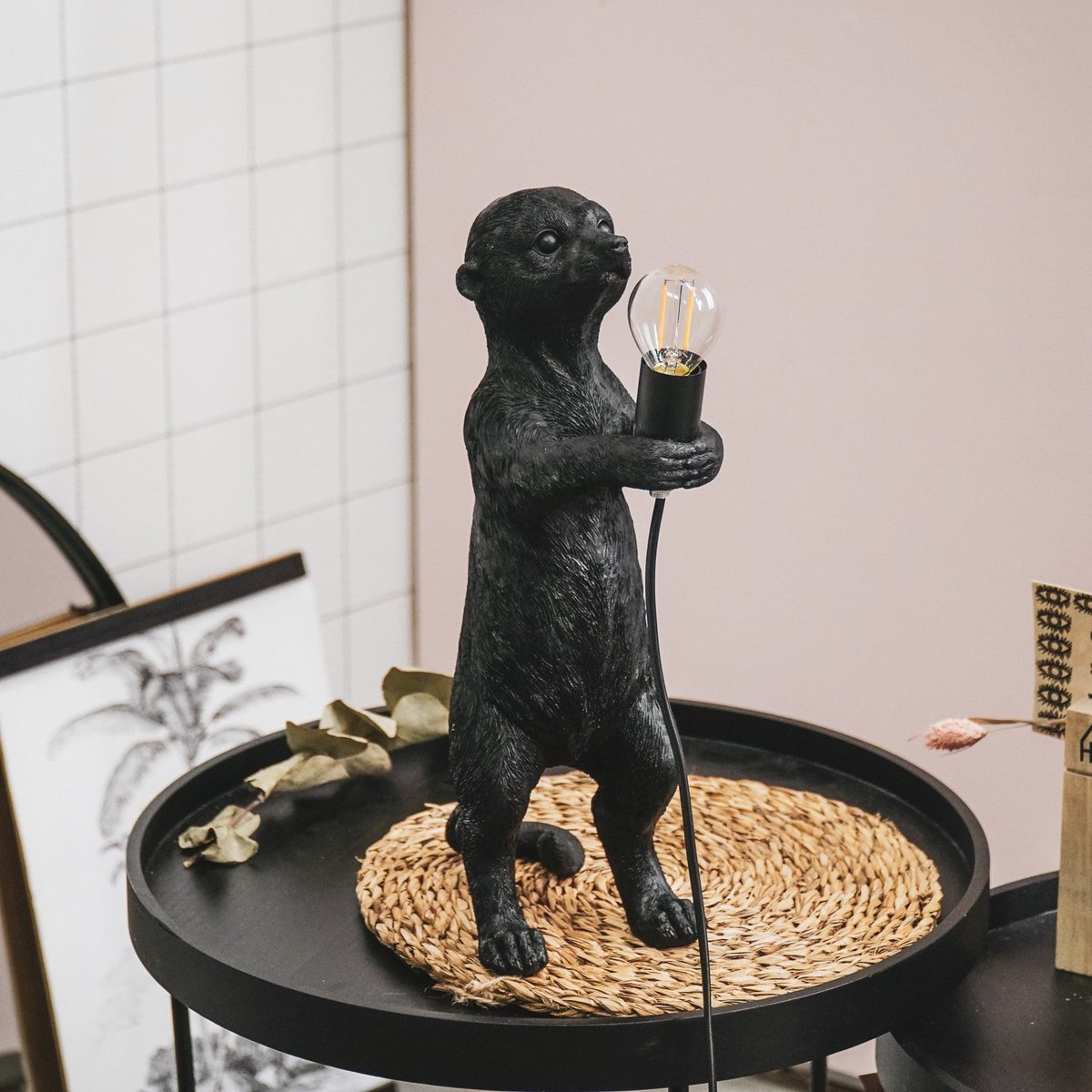 HV Meerkat Lamp - Black - 15x10x38cm